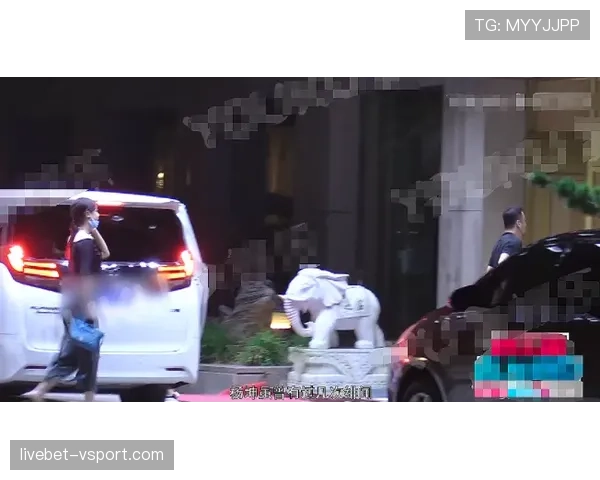 董志豪球场上冷静无比，下班直接变豪车派对主角？